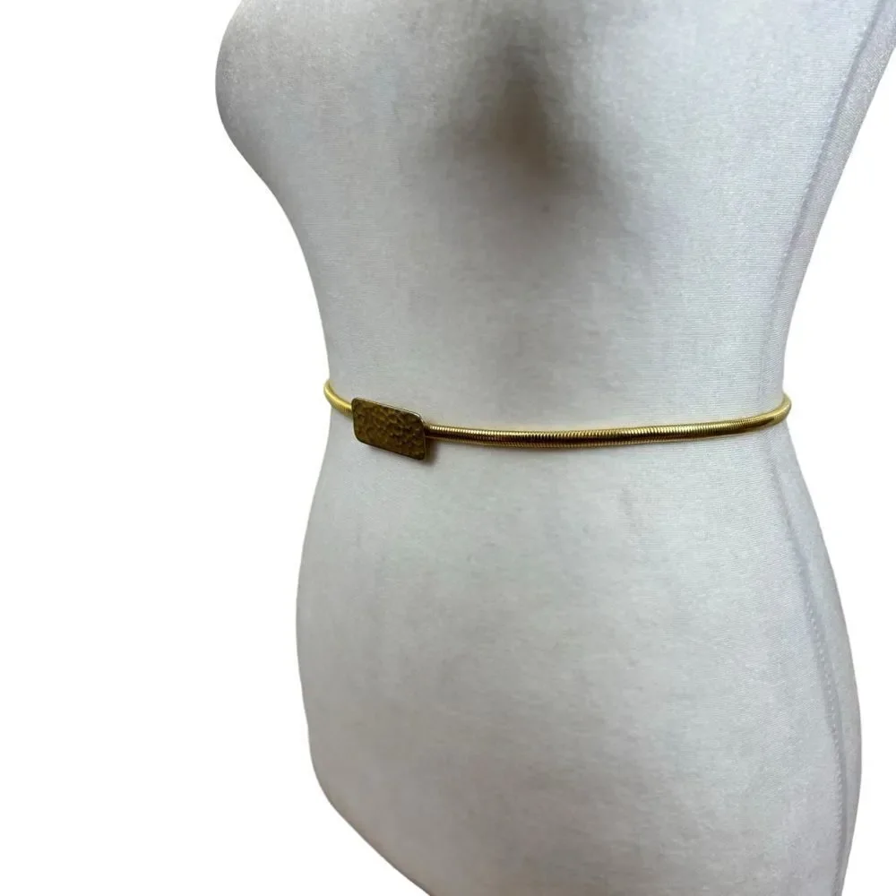 Ladies Vinatge Gold Stretch Serpentine Belt with Gold‎ Buckle 25-30”